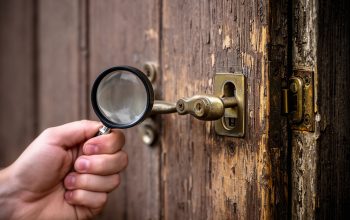 🔍 The Hidden Risks of Old Door Hardware: Why Ageing Locks Need Modern Replacements
